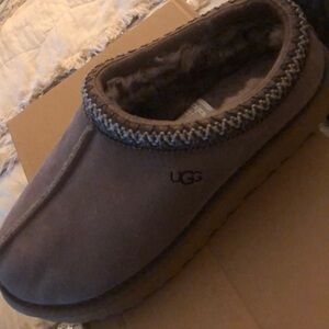 UGG TASMANS